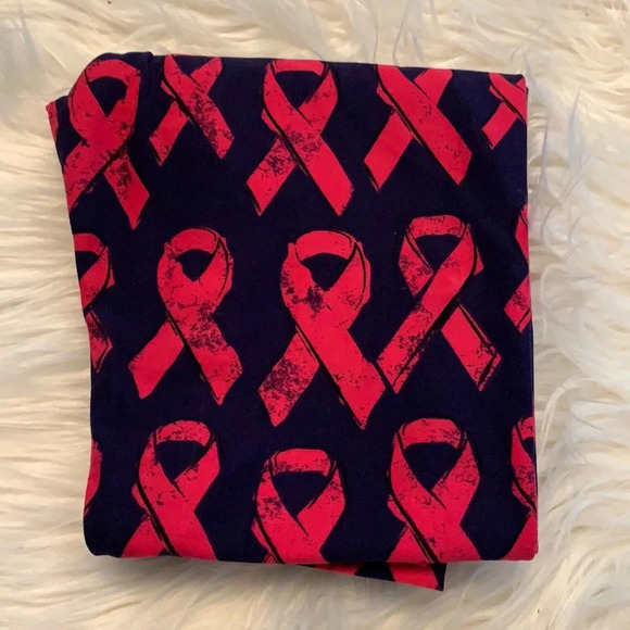 ⭐️ FINAL PRICE ⭐️ New! Lularoe breast cancer awareness leggings Tween - Picture 1 of 1